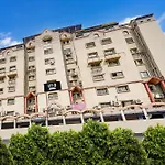 Hotel Grand Safron Suite
